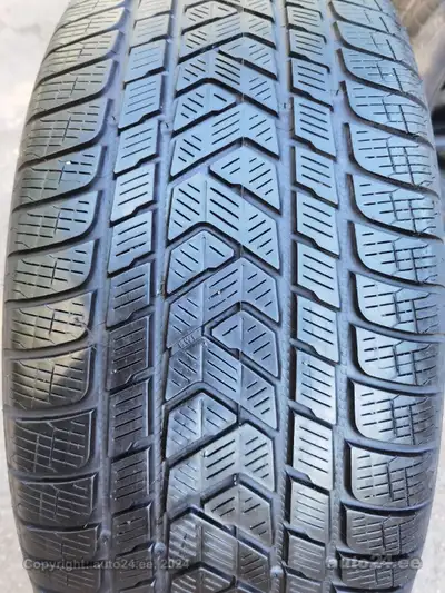 2 x 285/40/22 PIRELLI scorpion WINTER tires 70% tread left good condition for Audi Q8 Sq8 dodge dura...