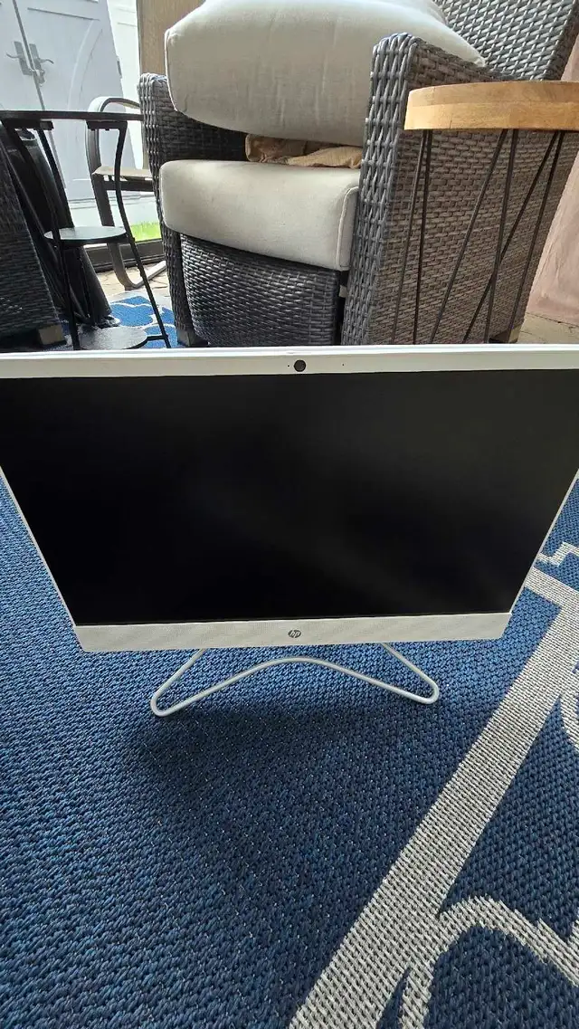 HP All-in-One computer - model 22-c000962863283394690121