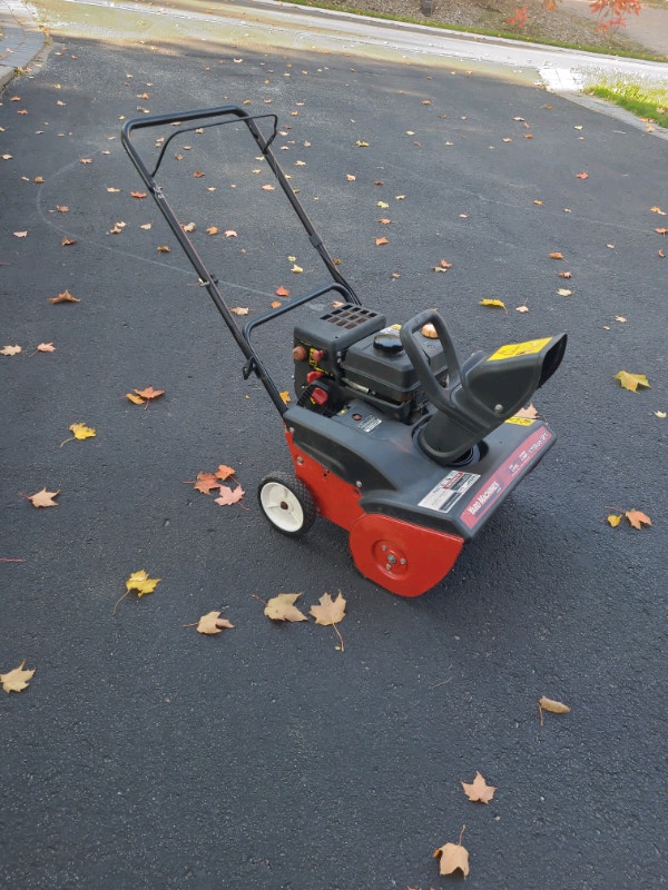 21" Yard Machines Snowblower Snowthrower Snowblowers Barrie Kijiji