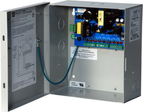 Altronix Sav9D Power Supply surveillance cameras dans Appareils électroniques  à Laval/Rive Nord