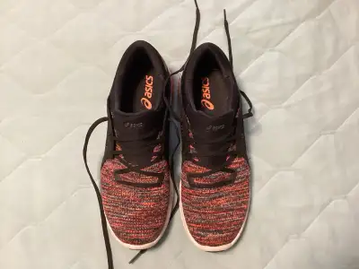 ASICS casual shoes 9.5, View more