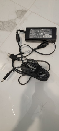 HP laptop power adapter