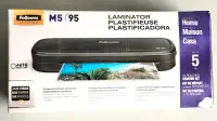 Fellowes M5-95 Laminator Plus Starter Pouch Kit Black NEW