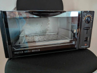 Proctor-Silex Toaster Oven/Broiler