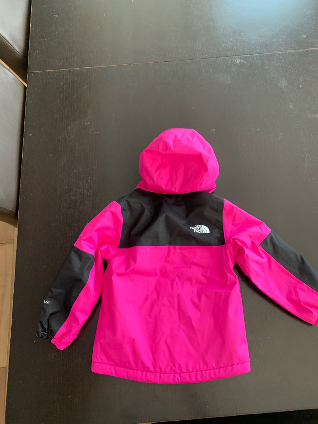 Kids North face jacket in Kids & Youth in Saskatoon - Image 3