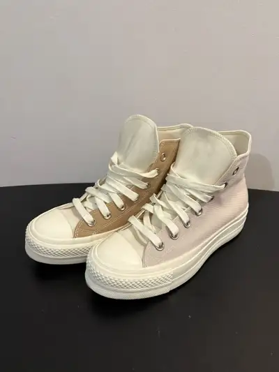 Women’s Converse Chuck Taylor All Star Lift Platform , View more