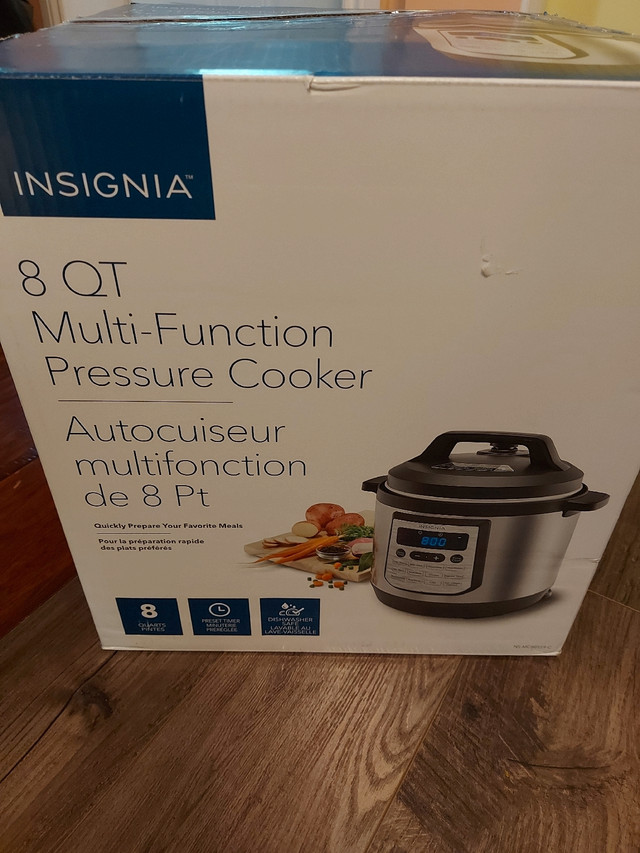 Insignia- 8-Quart Multi-Function Pressure Cooker - Stainless Ste in Microwaves & Cookers in Cambridge - Image 4
