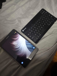 Tablet and bluetooth keyboard 