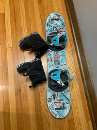 Kids Burton snowboard and boots size 13/14