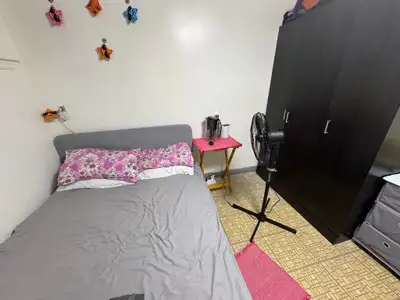 $450 (everything included utilities and wifi laundry inside )