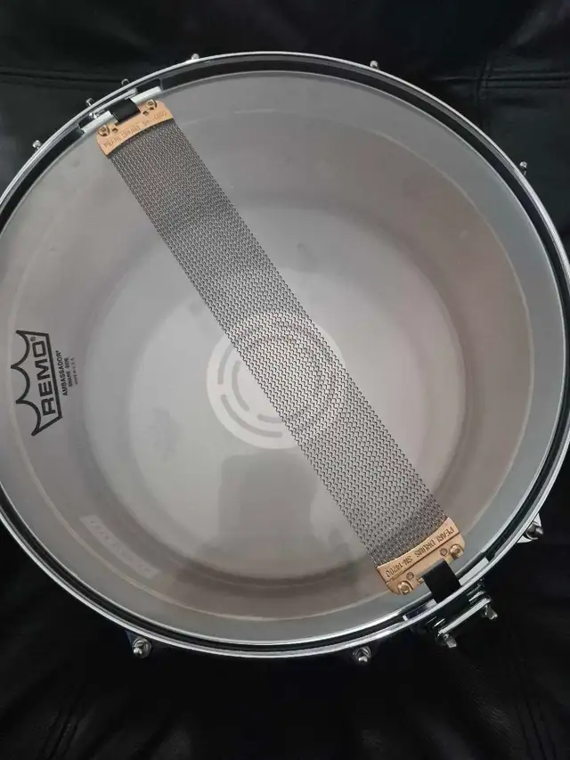 pearl Phosphor bronze freefloating snare drum  in Drums & Percussion in Oshawa / Durham Region - Image 4