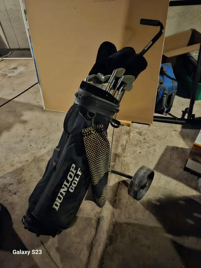 Set de Golf Dunlop in Golf in Gatineau - Image 2