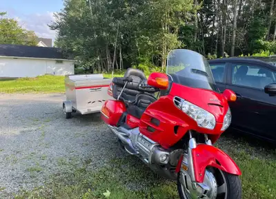 2004 Honda Goldwing 1800, 127k kms & custom built trailer. Newly inspected. Drives like a dream! ABS...