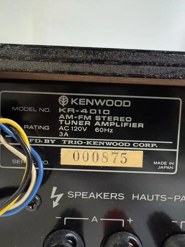 Vintage Kenwood KR-4010 AM/FM Stereo Receiver Wooden Case  in Stereo Systems & Home Theatre in City of Toronto - Image 9