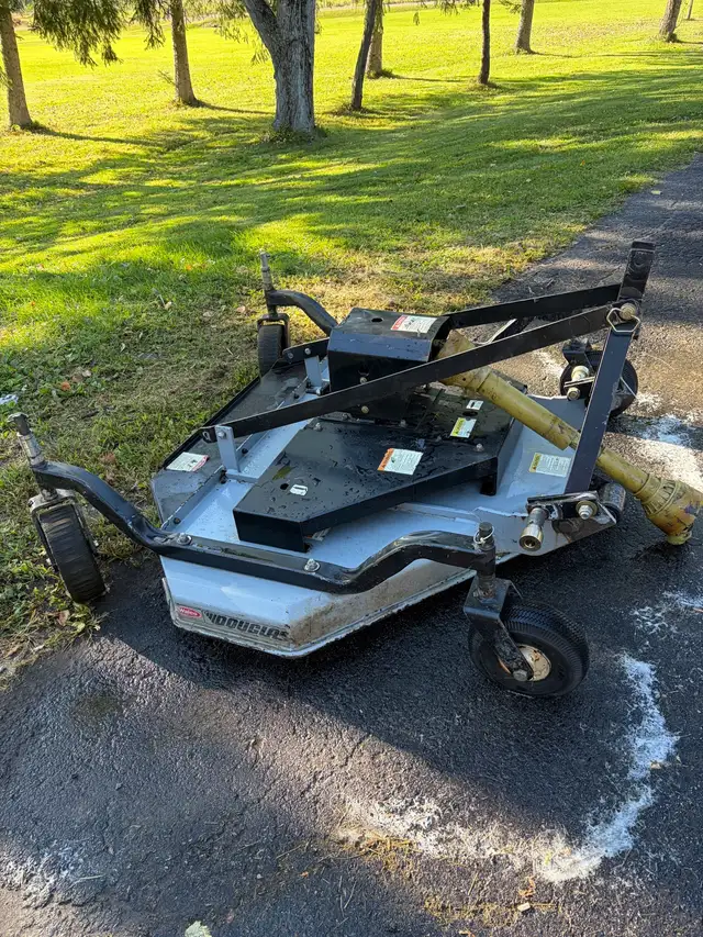 Walco Douglas 60” Finishing Mower in Lawnmowers & Leaf Blowers in Kingston - Image 4