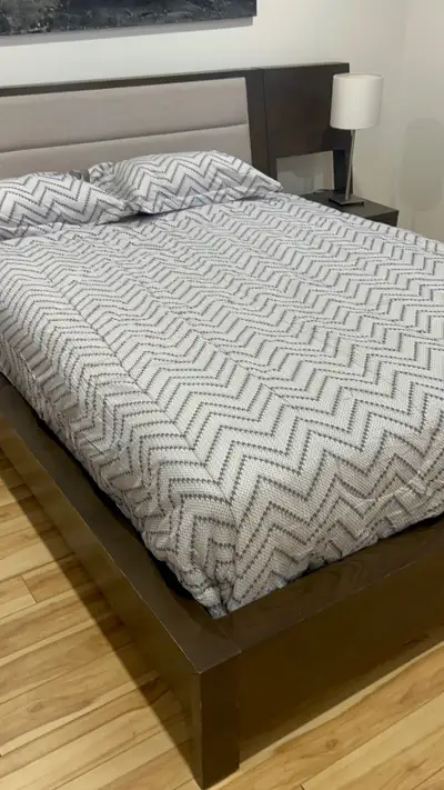 Deux chambres à louer dans une maison au sous sol , le tout est inclus . Vous pouvez m’appeller dans...