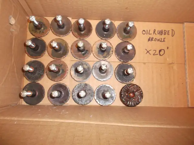 Kitchen Cabinet Handles in Hardware, Nails & Screws in St. Catharines - Image 5