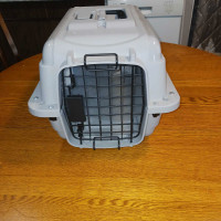 Small pet carrier