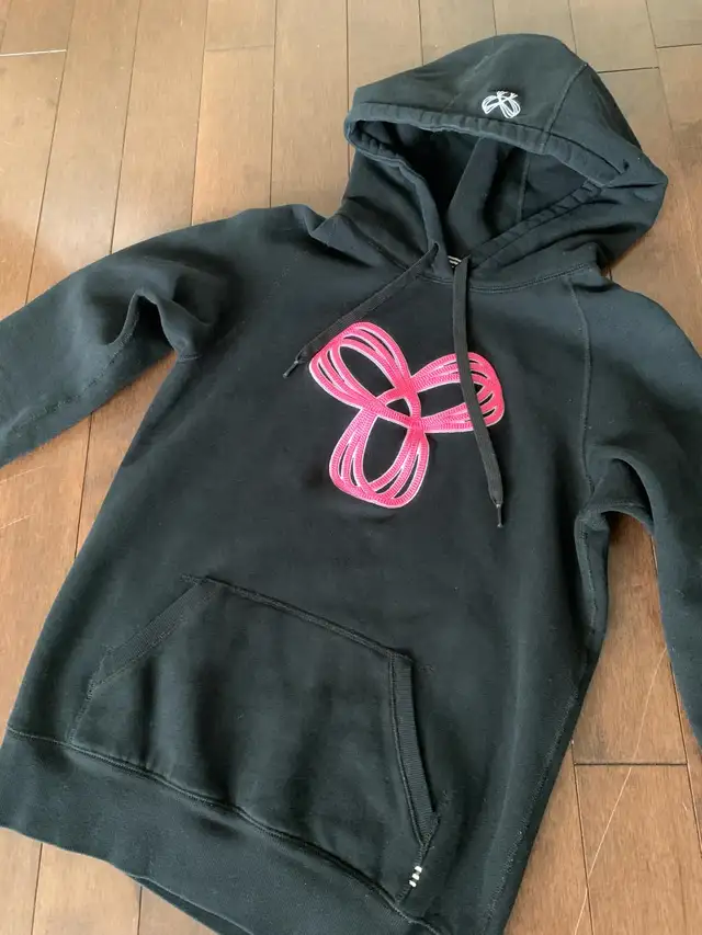 Aritzia TNA Hoodies in Women's - Tops & Outerwear in Edmonton - Image 4