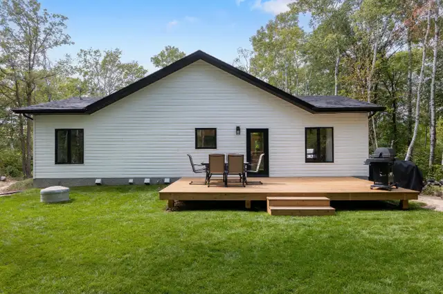 The Cottage at Grand Marais62864751483265121