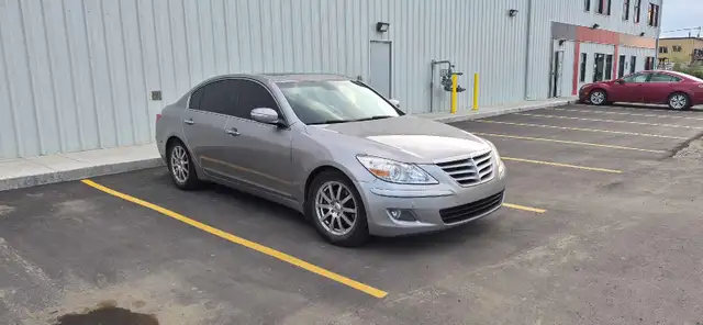 2009 genesis 558375760204277761