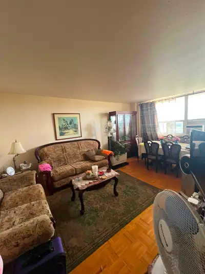 A furnished private room (approximately 3 m × 3 m) is available in a clean, quiet apartment near Don...