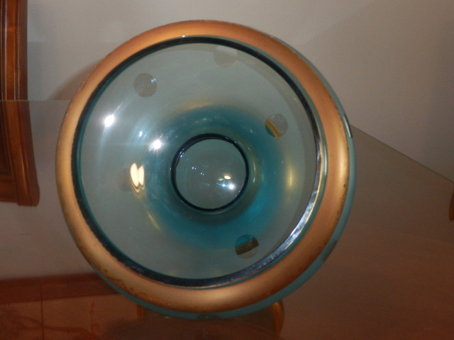Vase vintage en verre de bohème dans Décoration intérieure et accessoires  à Longueuil/Rive Sud - Image 4