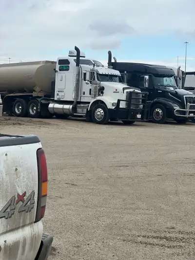 Hiring IMMEDIATELY: Experienced Produced Water Class 1 Drivers!! 2–3 Contract/driver Positions Avail...