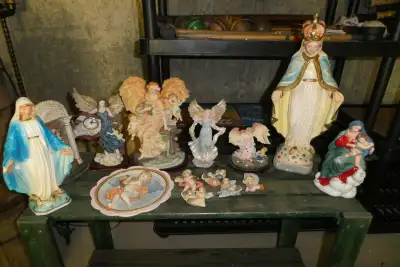 Statues religieuses en plâtres: Marie et anges- 10$ l'unité ou 8, View more