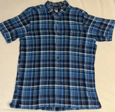 Patagonia Organic Cotton Button Down Shirt Sleeve Shirt - Medium, View more