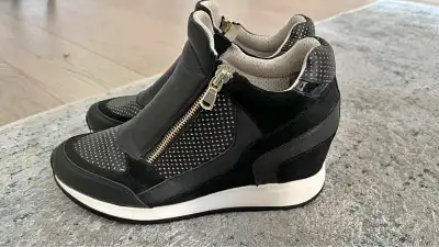 Geox Shoes Size 9, View more