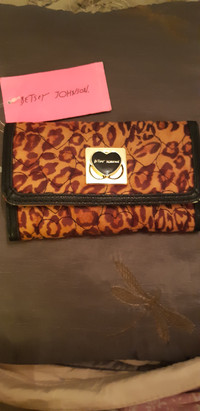 Betsey Johnson WILL YOU BE MINE Puffy Heart Leopard Wallet -New