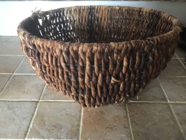 Fabulous, Fibre-woven Basket with Steel Frame in Home Décor & Accents in Bridgewater - Image 3