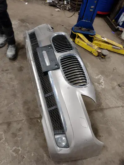 for sale 2012 750 lxi front bumper with sensors and cameras minor scratches