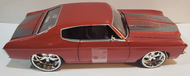 Full Throttle FOOSE Design 1971 Chevelle Die-cast 1:18th scale in Arts & Collectibles in Sarnia - Image 3
