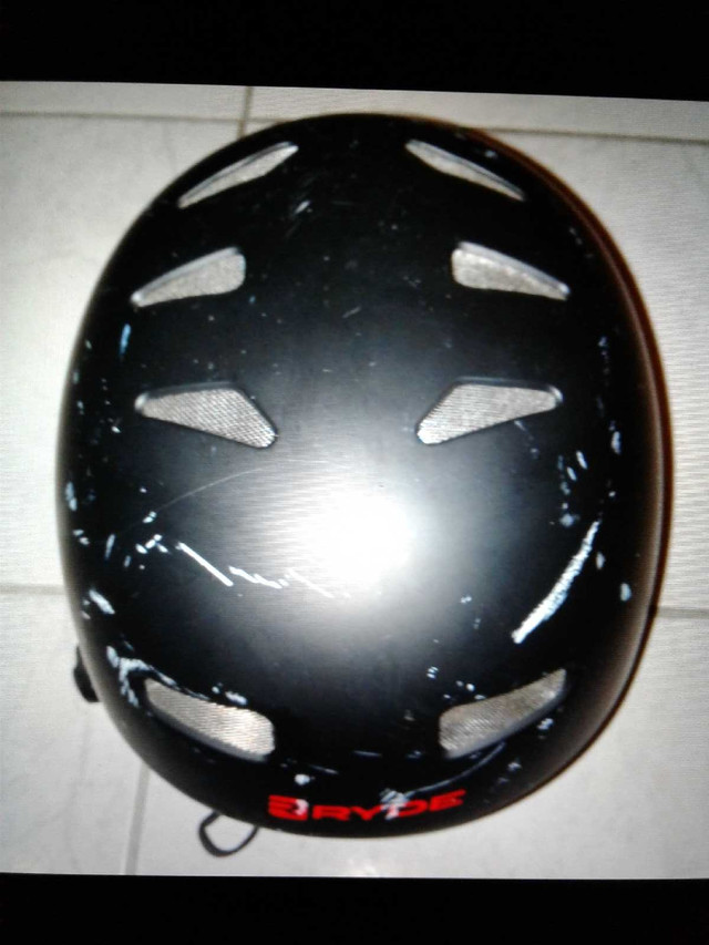 Bike safety helmet $20 or trade  in Clothing, Shoes & Accessories in City of Toronto