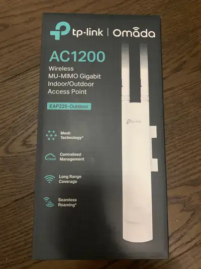Brand new TP Link Omada AC1200 unit Wireless MU-MIMO Gigabit Indoor / Outdoor Access point Mesh tech...