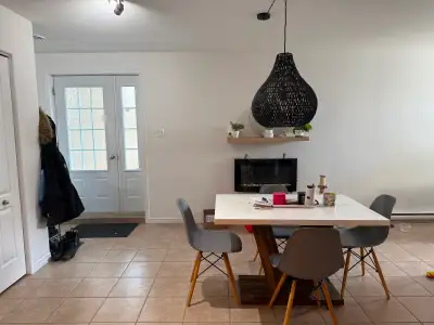 Logement demi sous-sol 4 1/2 - Cession de Bail *l'appartement est situé a saint-agapit sur la rive-s...