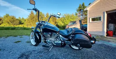 2008 honda vtx 1300 tourer have all stock parts put white wall tires on 2 inch risers 12inch apes fu...