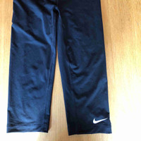 Nike Pro Crop Leggings-Medium