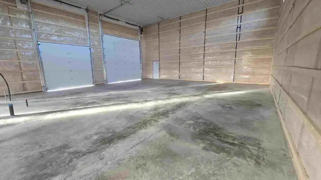 Storage for rent near Calgary in Storage & Parking for Rent in Calgary - Image 4