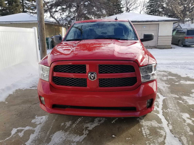 2022 Ram 1500 Classic Express Crew Cab 4x4 in Cars & Trucks in Regina - Image 2