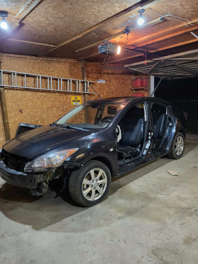 2010 mazda 3 part out 