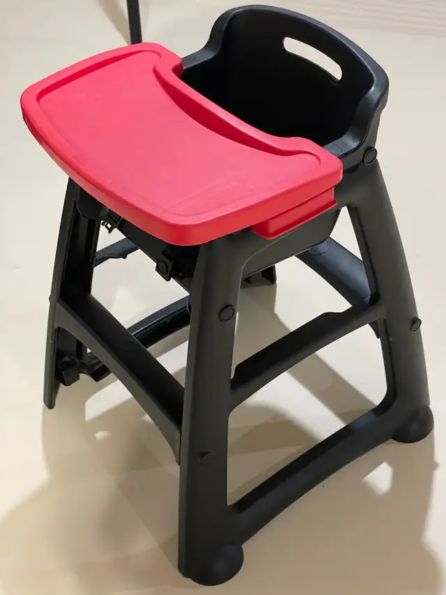 Rubbermaid Commercial Sturdy Chair Baby Seat with F628632836930591217