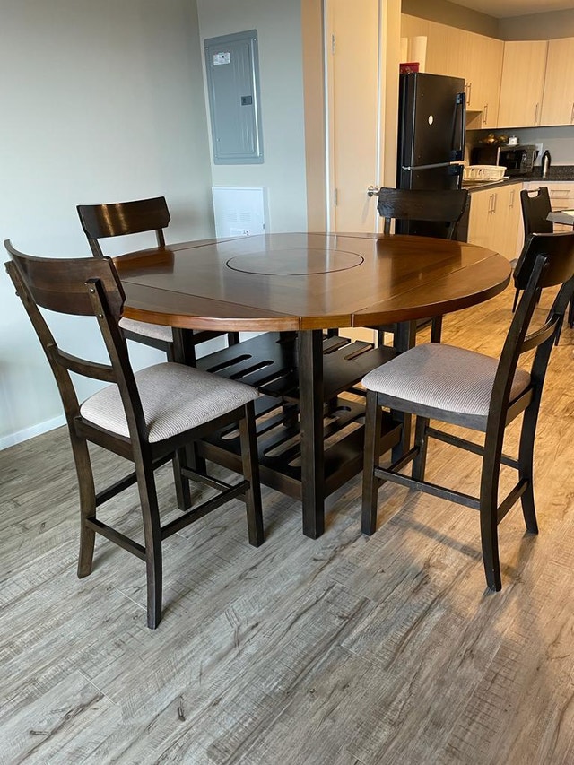 5PC Counter Height Set w/ Drop Down Leaf, and Lazy Suzan Dining