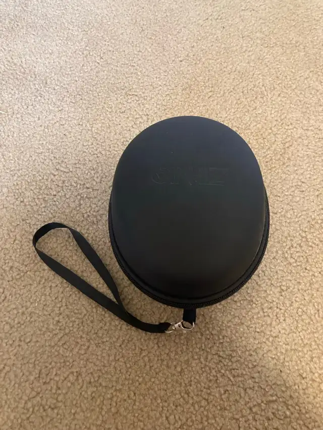 Zhino wireless and wired headphones in Headphones in Bedford - Image 4