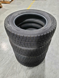 Dunlop Wintermaxx Tires 215 60 16 - 99 T Set of 4