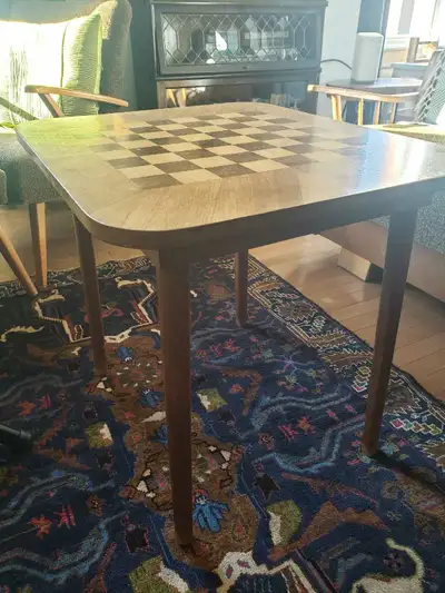 Wood Coffee/Chess Table 