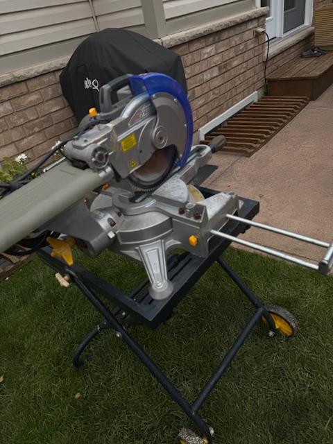 Sliding Compound Mitre Saw on a Stand in Power Tools in Hamilton - Image 5
