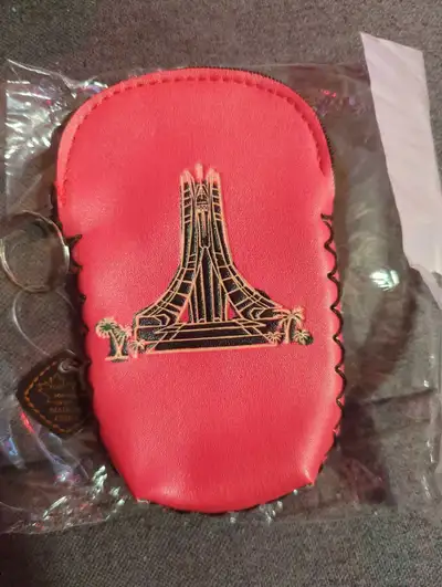 New Change purse, View more